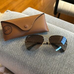 Ray-Ban Aviators Sunglasses